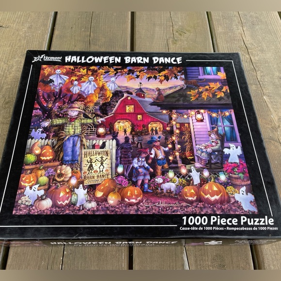 Vermont Christmas Company Halloween Barn Dance 1000 Piece Puzzle Wollenmann - Picture 4 of 10